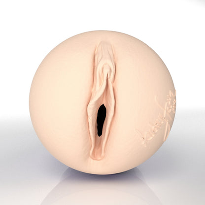 Audrey Faith Creamy Lady