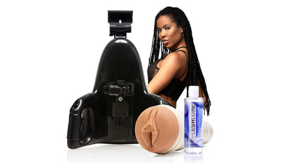 Universal Launch Kira Noir Pack - Fleshlight